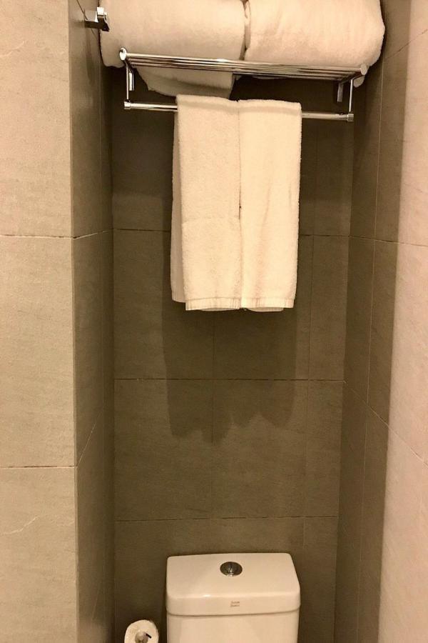 High Floor Standard Twin Room
