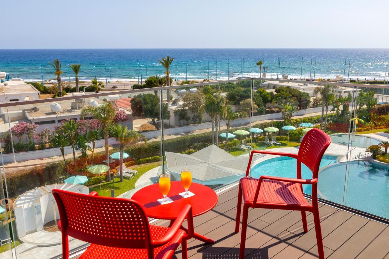 Couples Suite Sea View