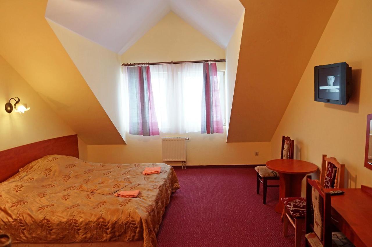 Pokój Dwuosobowy z 1 lub 2 łóżkami