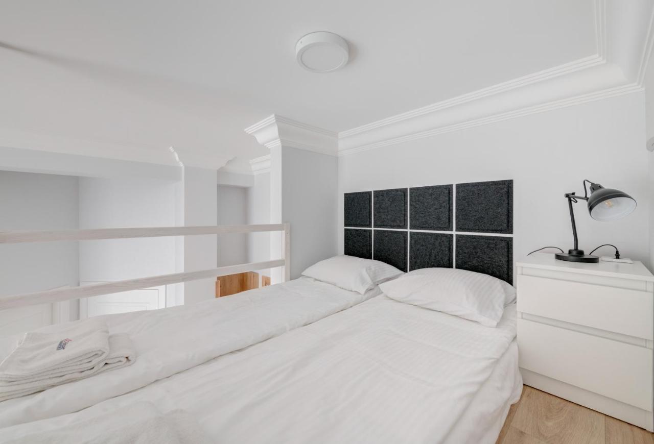 One-Bedroom Apartment with Mezzanine,1153285047:JPEG