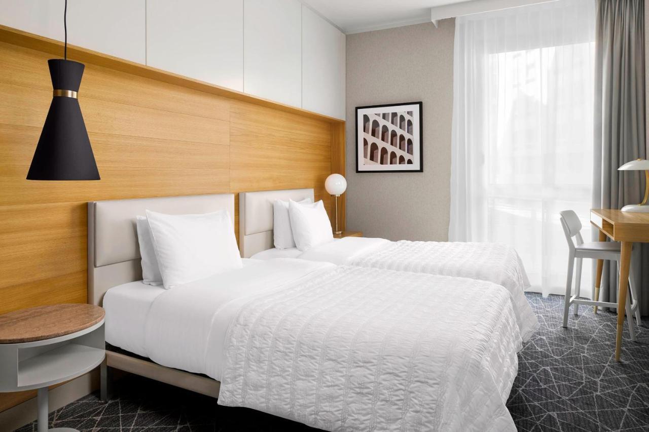 Deluxe Twin Room, Larger Guest room, 2 Twin/Single Bed(s),1618818042:JPEG