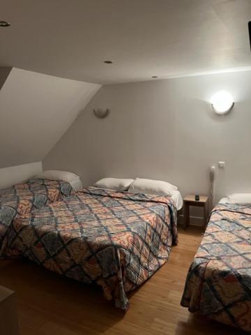 Quadruple Room Bathroom