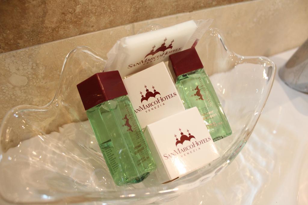 Single Room,279290409:JPEG