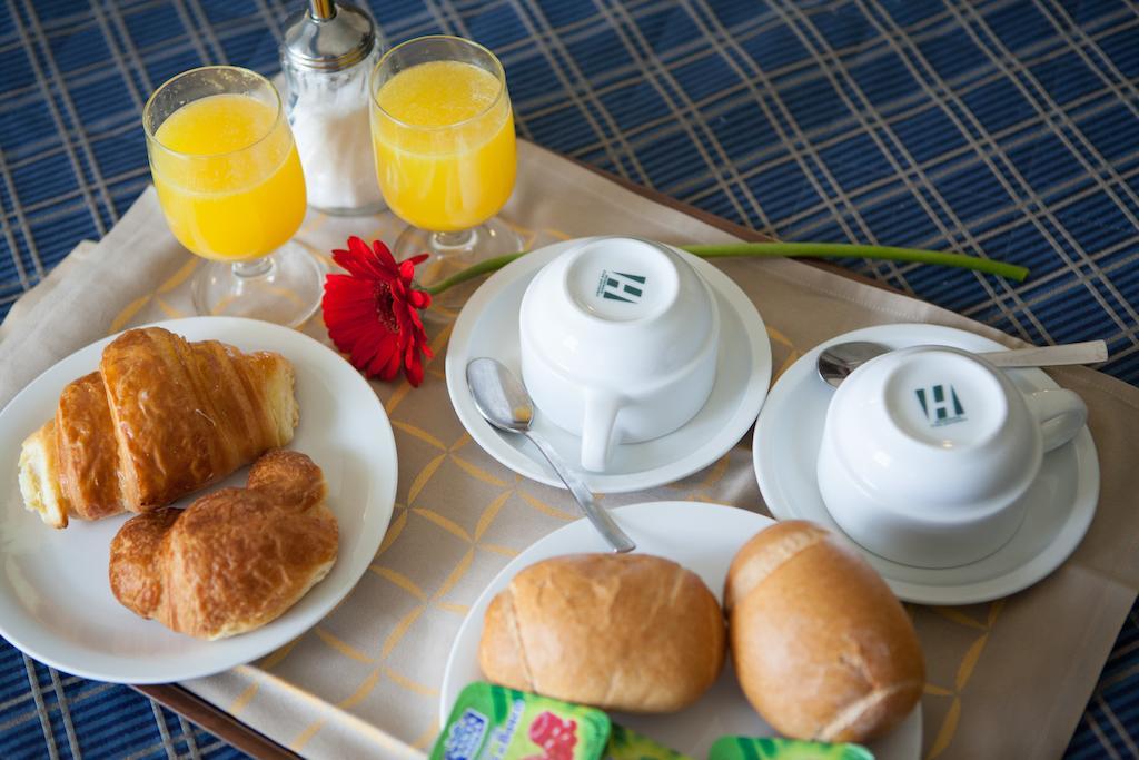 Superior Double or Twin Room,999178440:JPEG