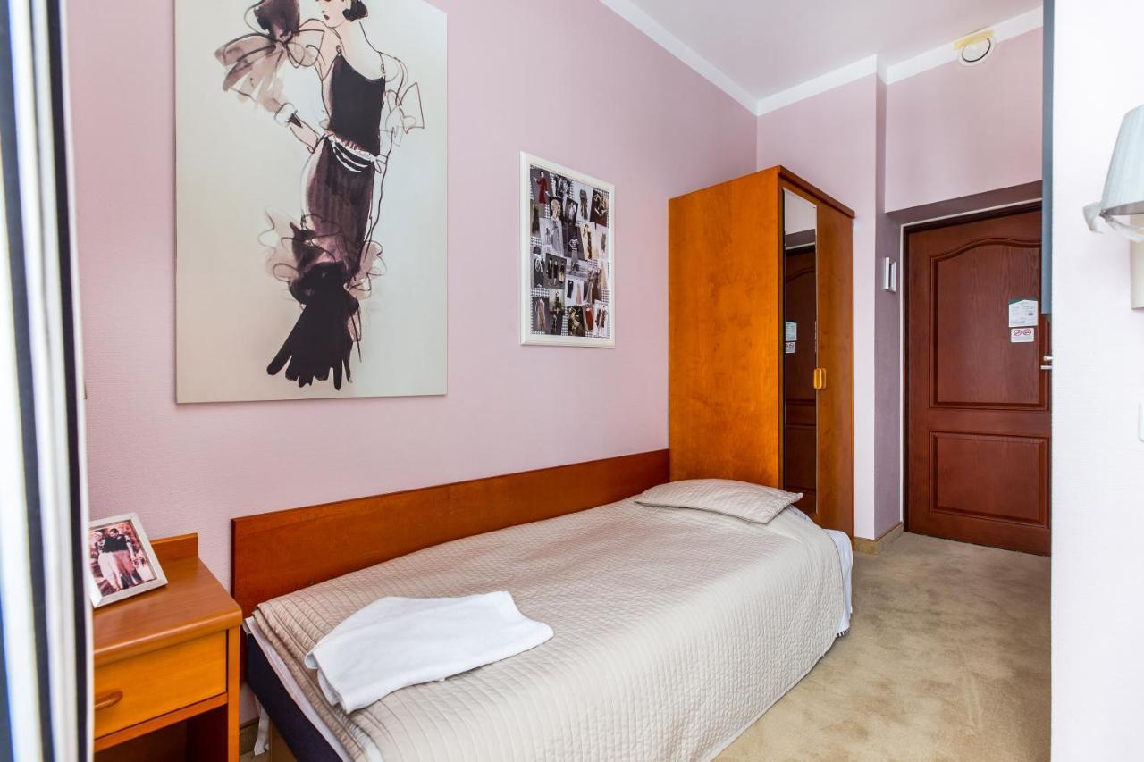 Single Room,1173153093:JPEG