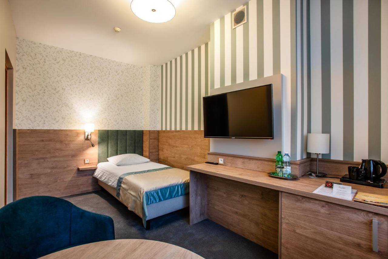 Single Room,1174443249:JPEG