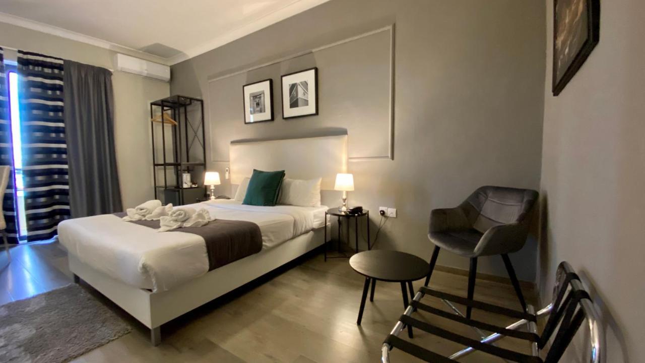 Double or Twin Room Partial Sea View