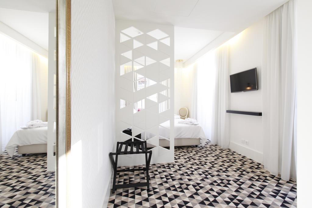 Superior Double Room Street View