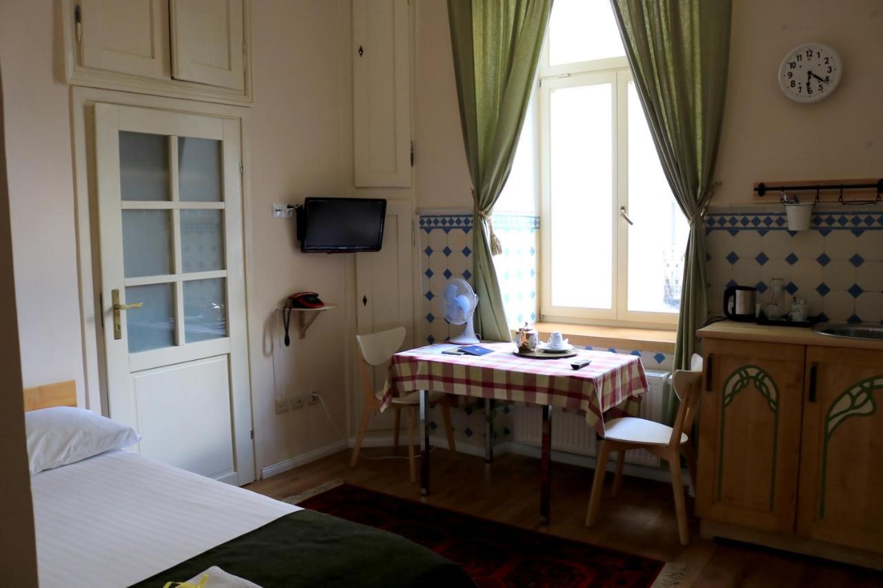 Single Room,1580277015:JPEG