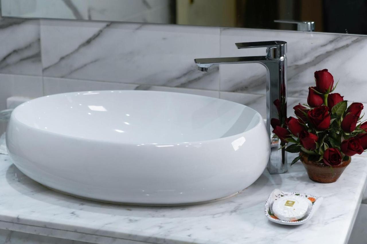 Dwupoziomowy apartament typu Suite z widokiem na morze