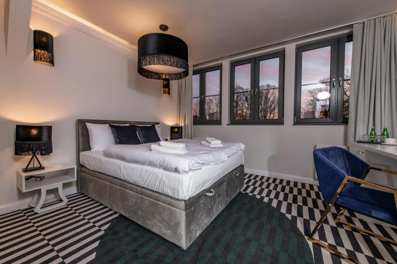 APARTAMENT 303