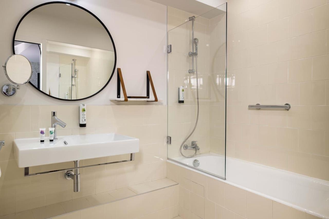 Deluxe Double Room " La Dauphine"