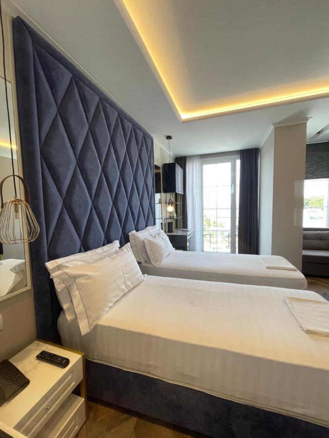 Deluxe Triple Room Sea View