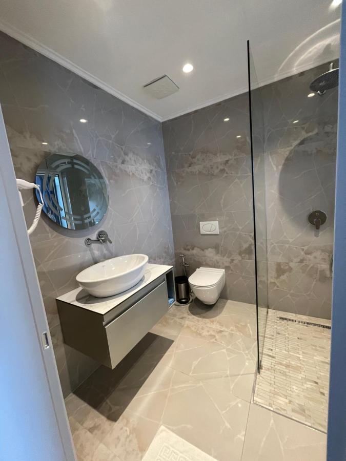 Deluxe Triple Room Sea View