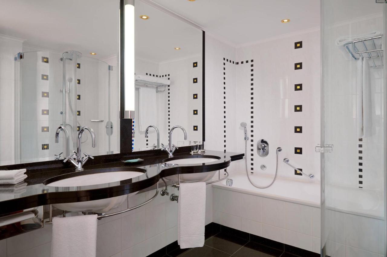 Deluxe King Room,1363334327:JPEG