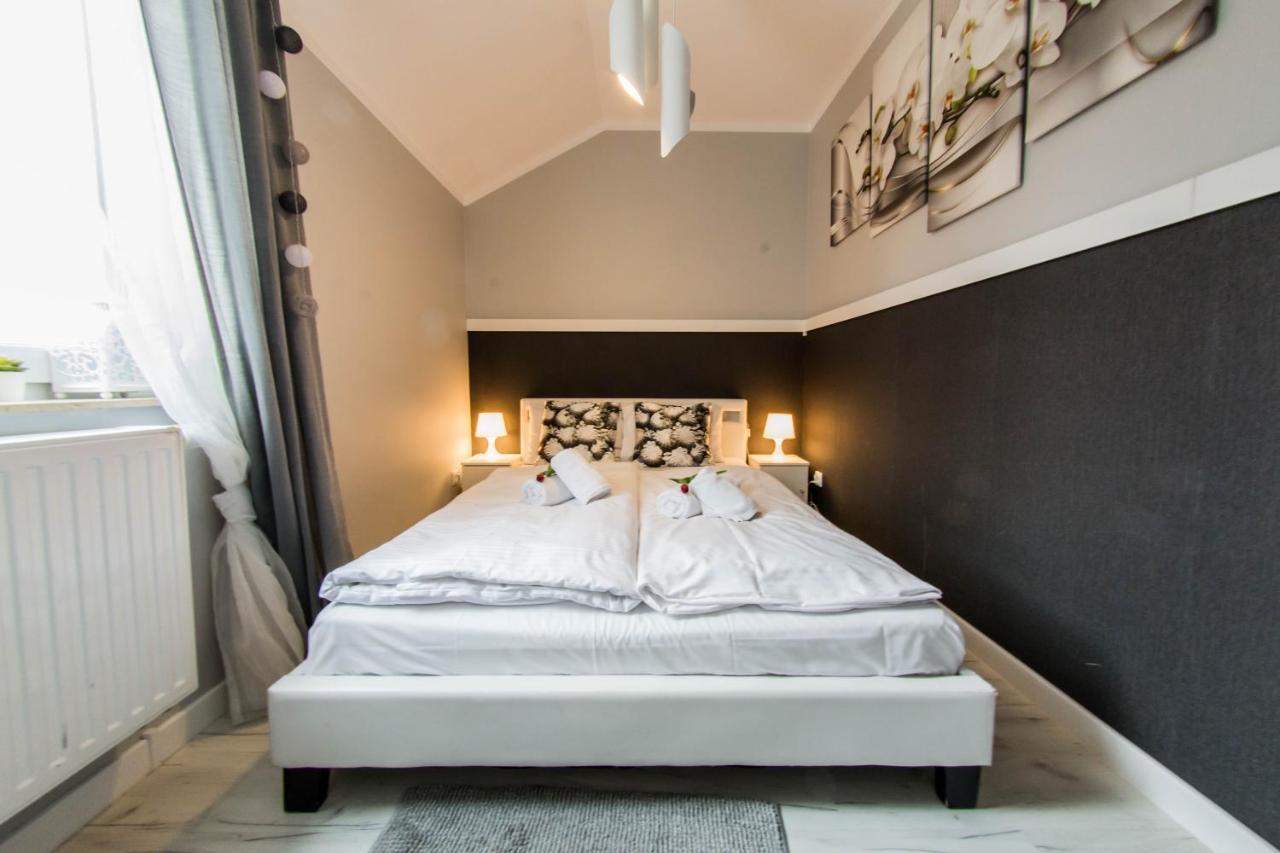 One-Bedroom Apartment (Deluxe)