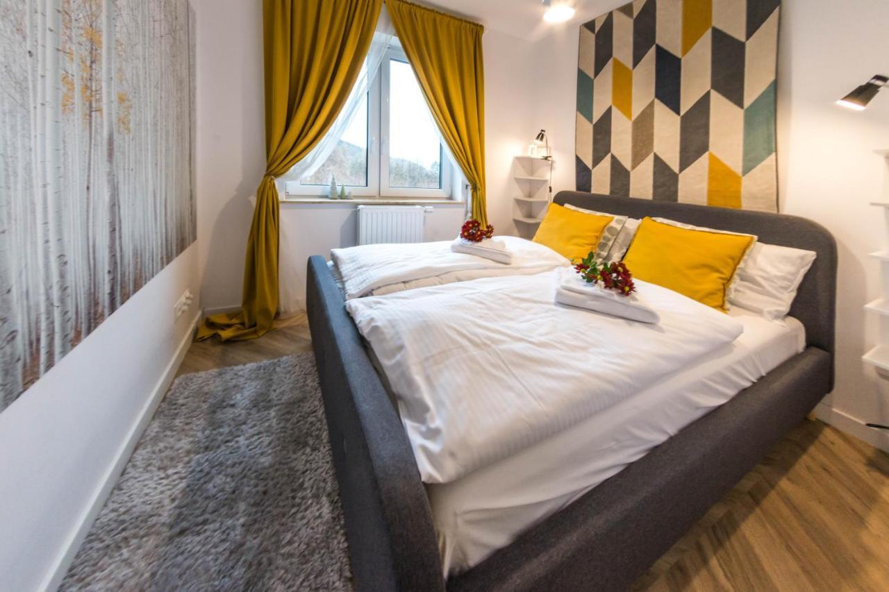 One-Bedroom Apartment (Retro deluxe with sauną)