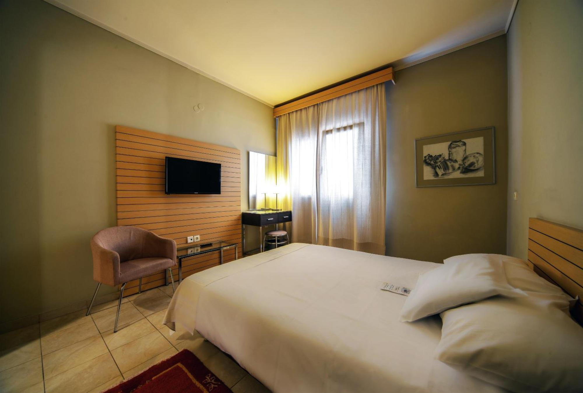 Budget Double Room Small Double Bed