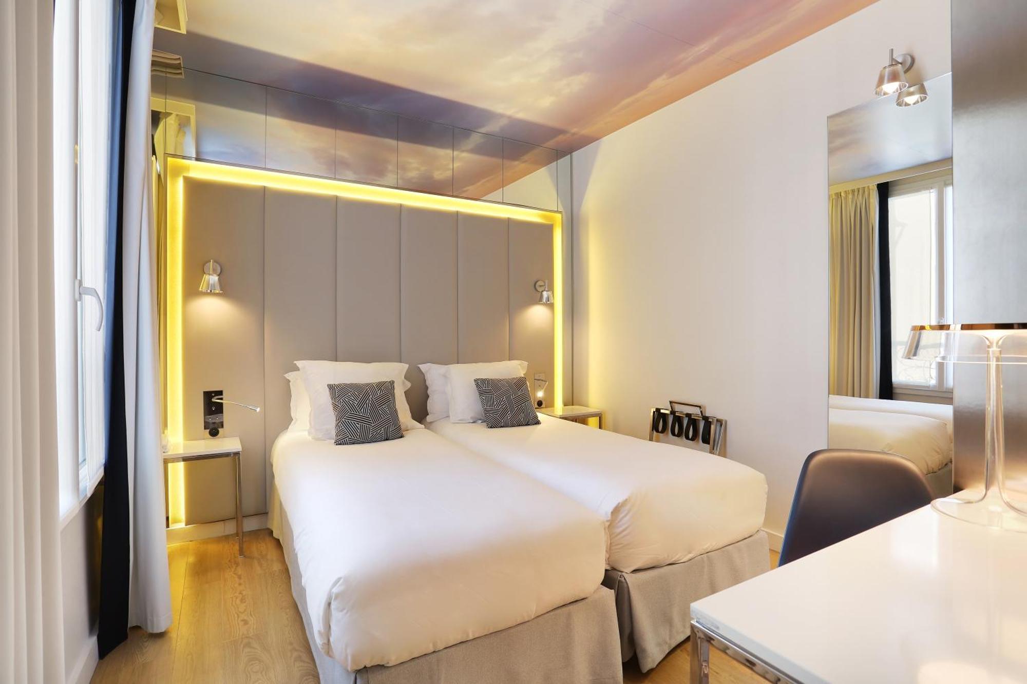 Twin Room,1708014692:JPEG