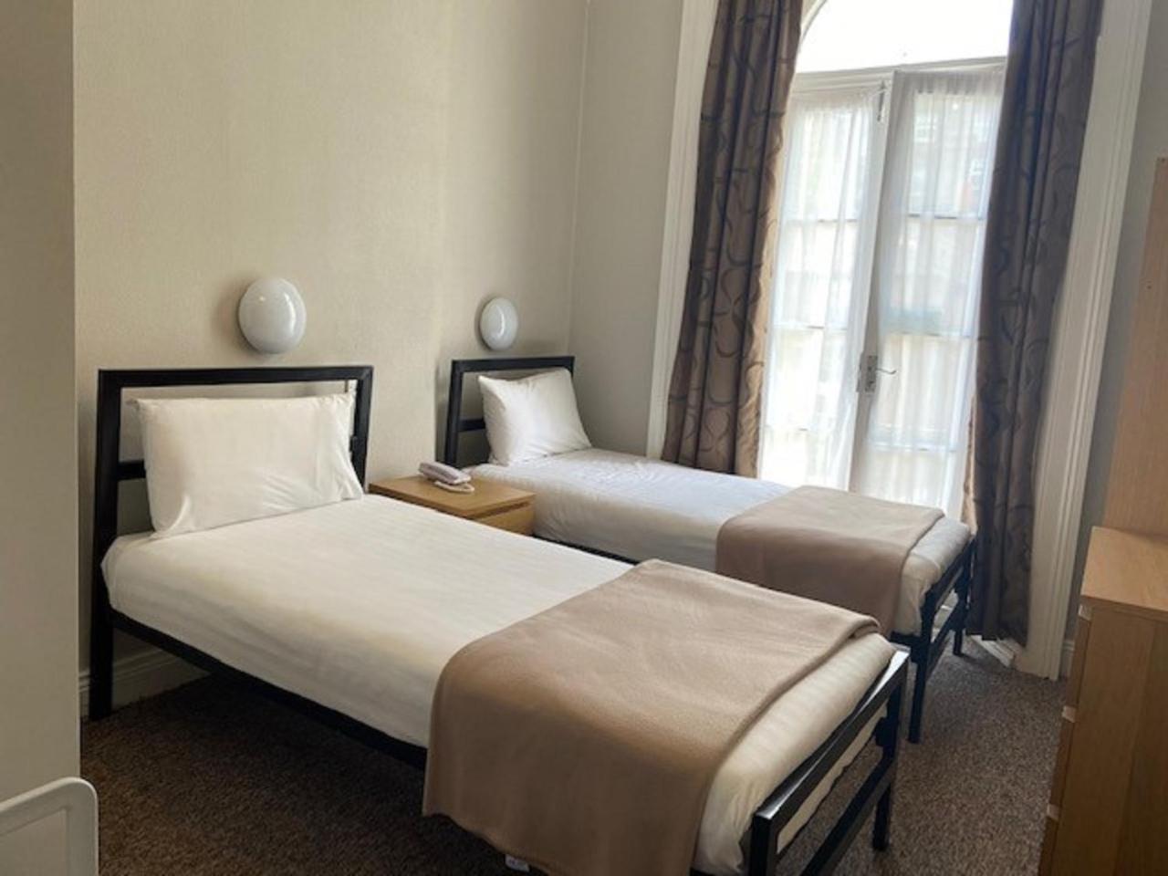 Superior Twin Room,1378795589:JPEG