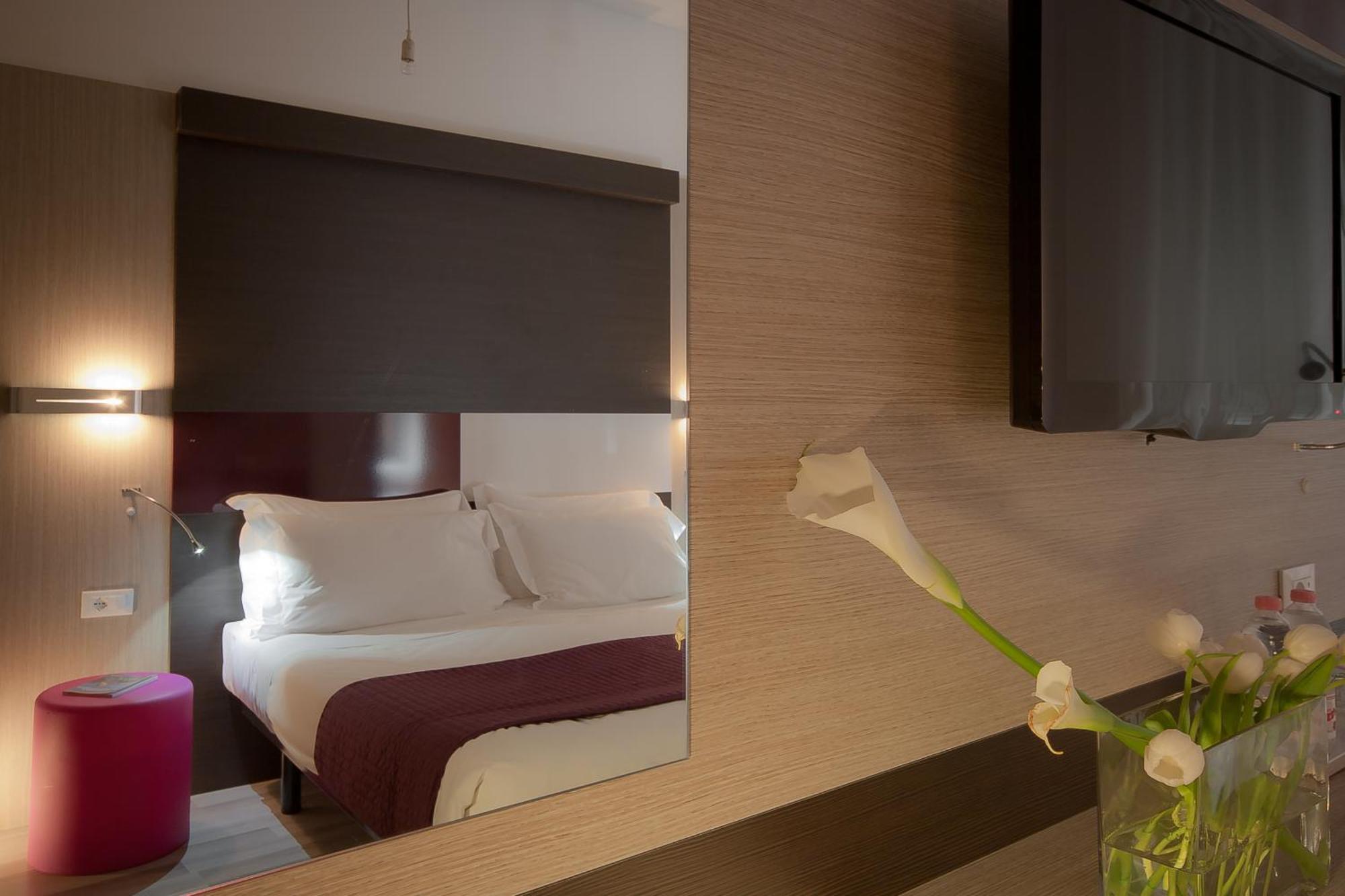 Double or Twin Room,1209261379:JPEG