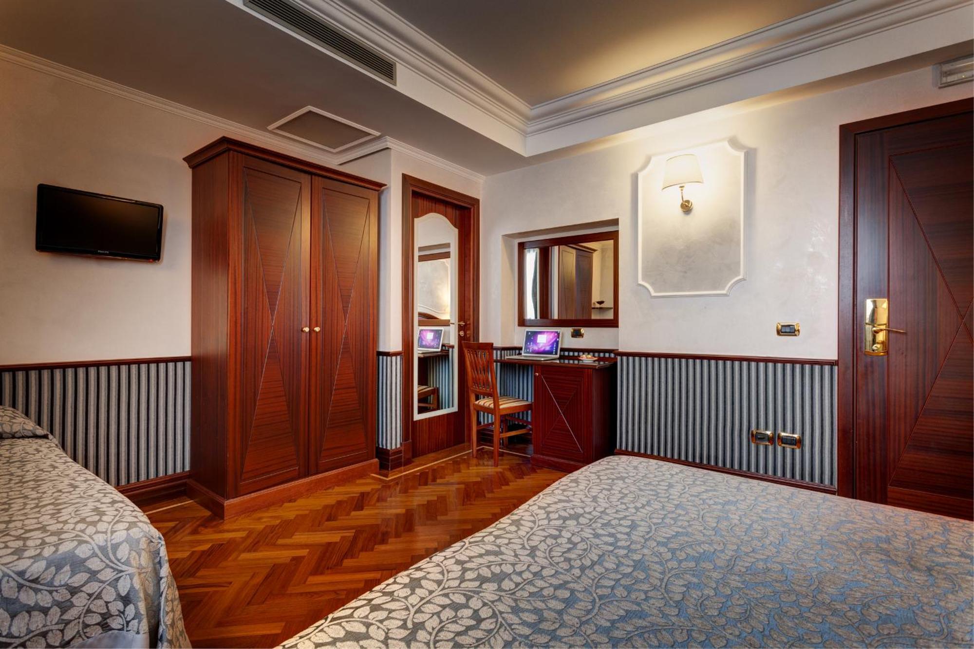 Standard Triple Room,1274562787:JPEG