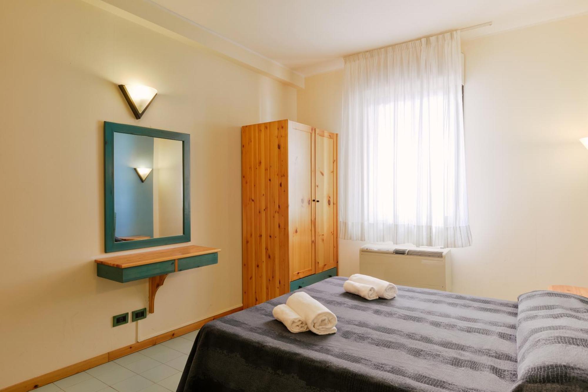 Standard Two-Bedroom Apartment,1209667267:JPEG