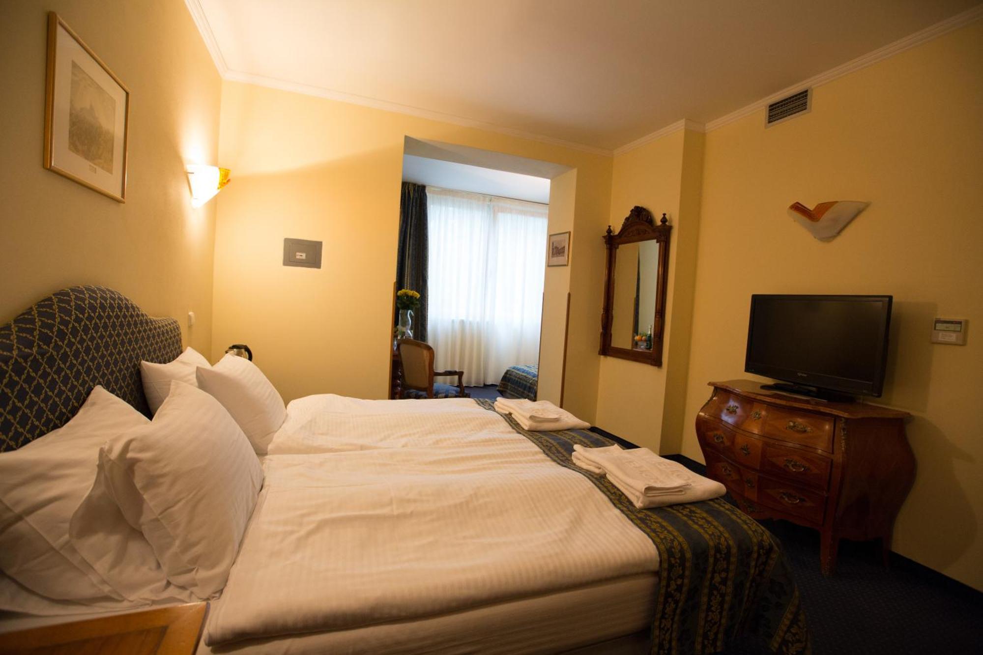 Deluxe Double Room,908605201:JPEG