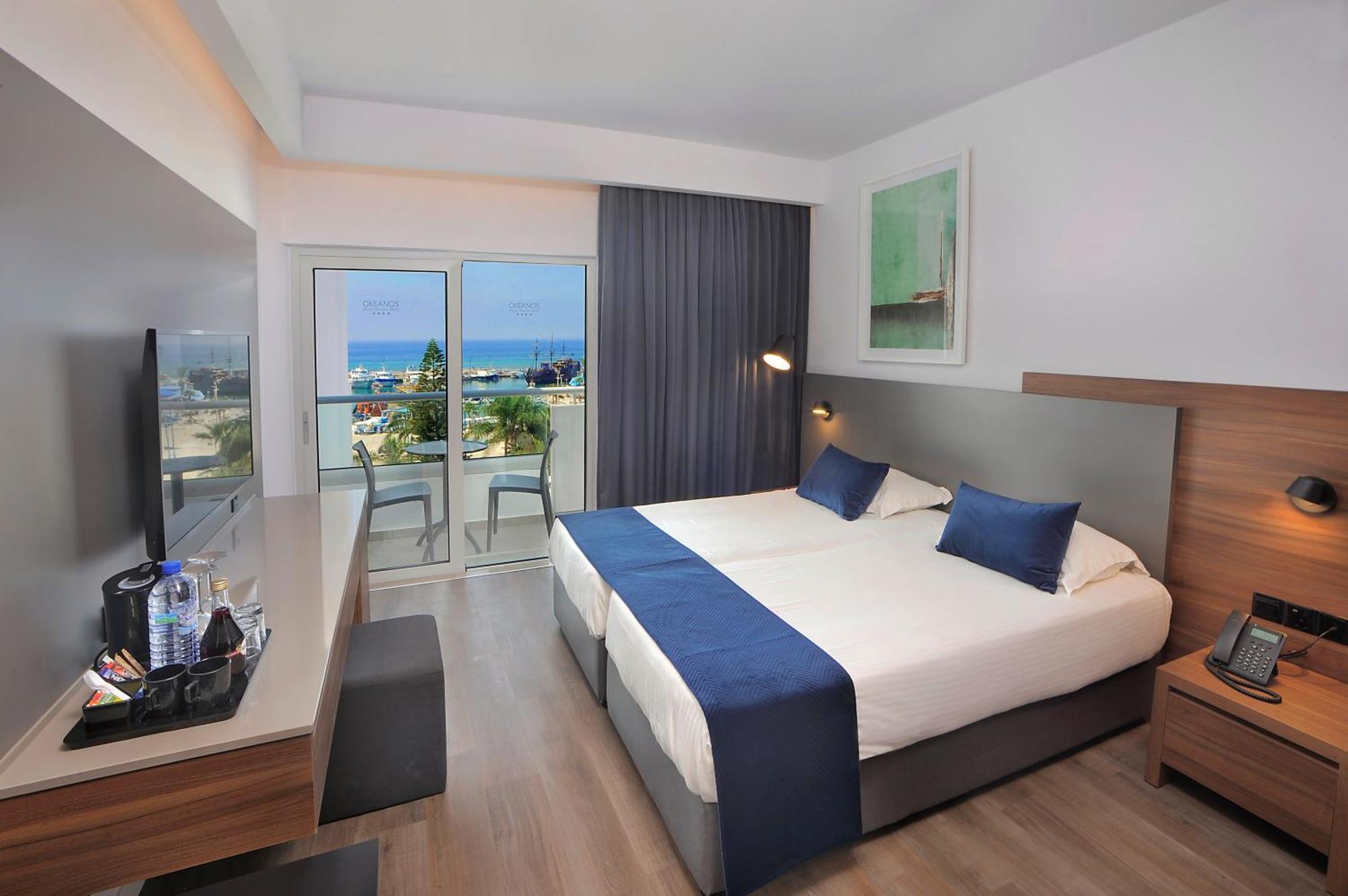 Superior Double or Twin Room Sea View