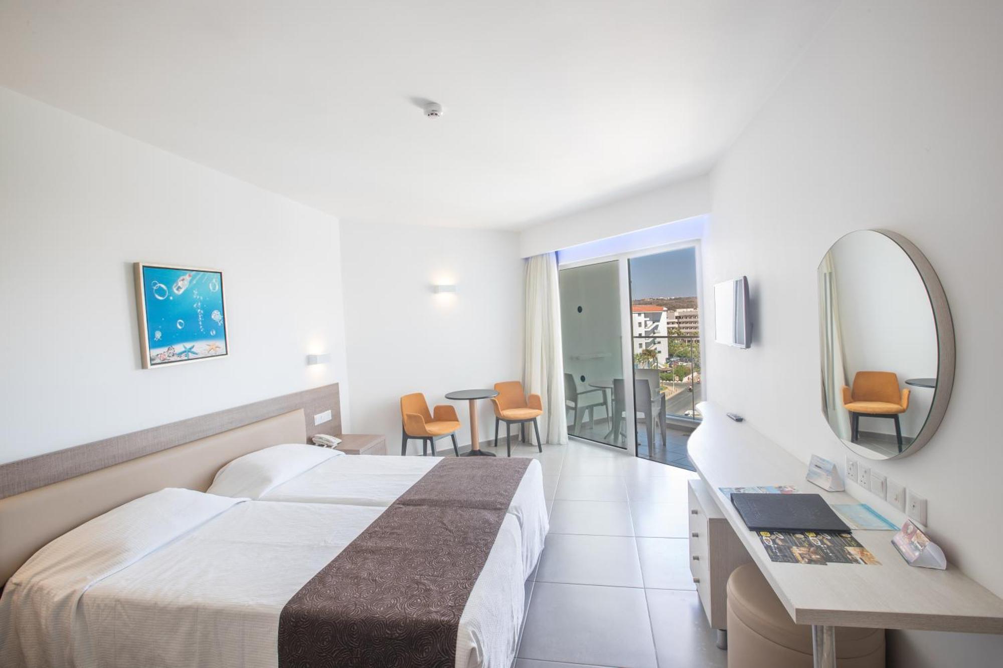 Double or Twin Room City View