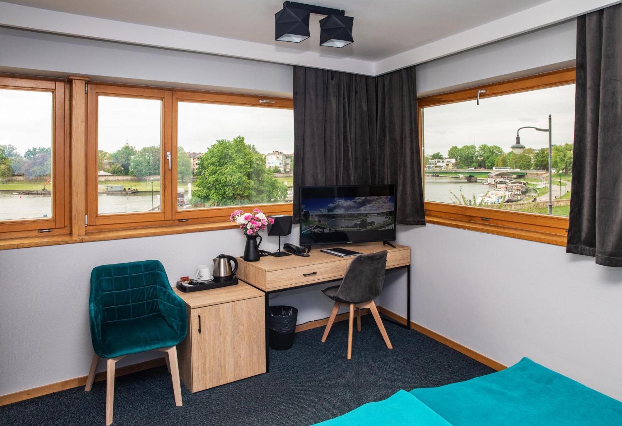 Delux Double Room River View