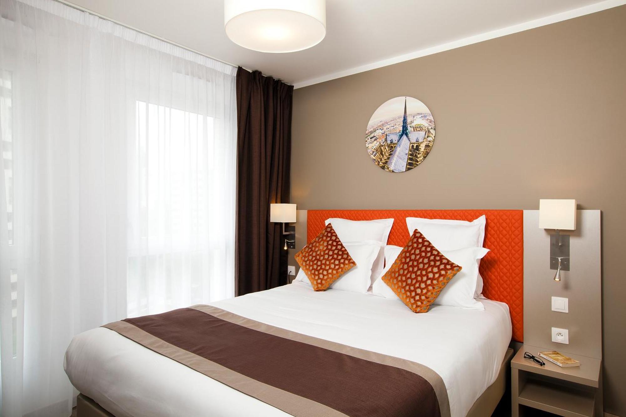Studio Double Bed or Twin Beds