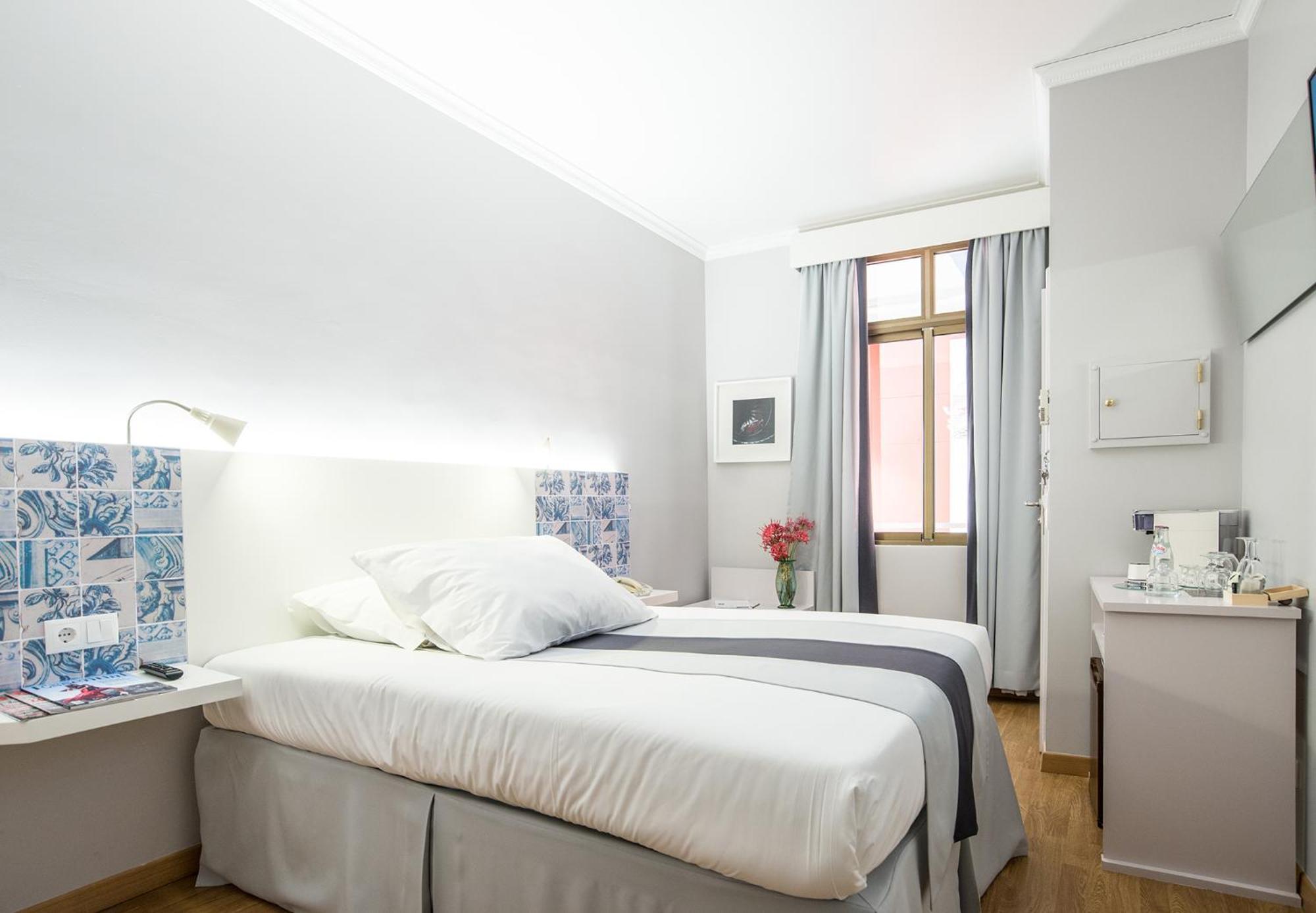 Small Single Room