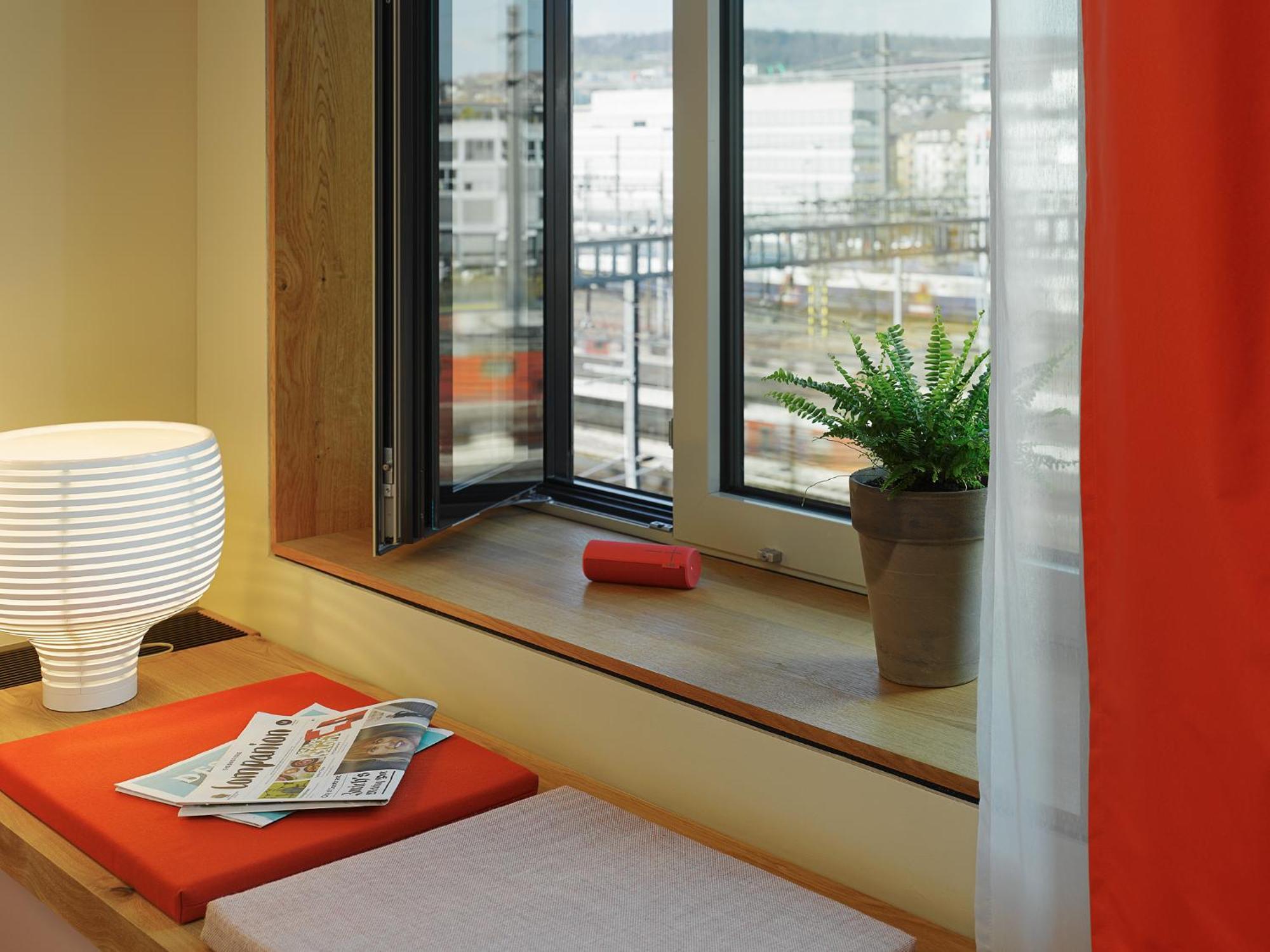 Medium Room