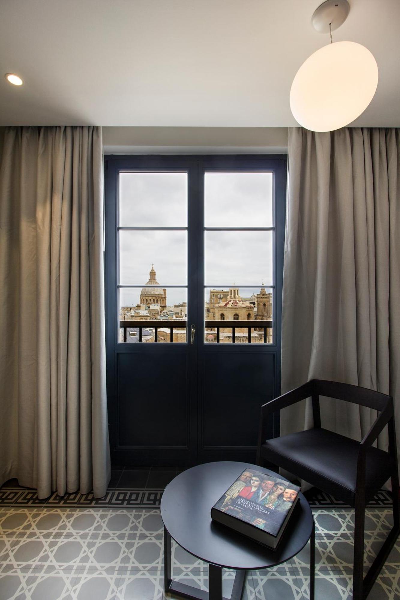Junior Suite Balcony