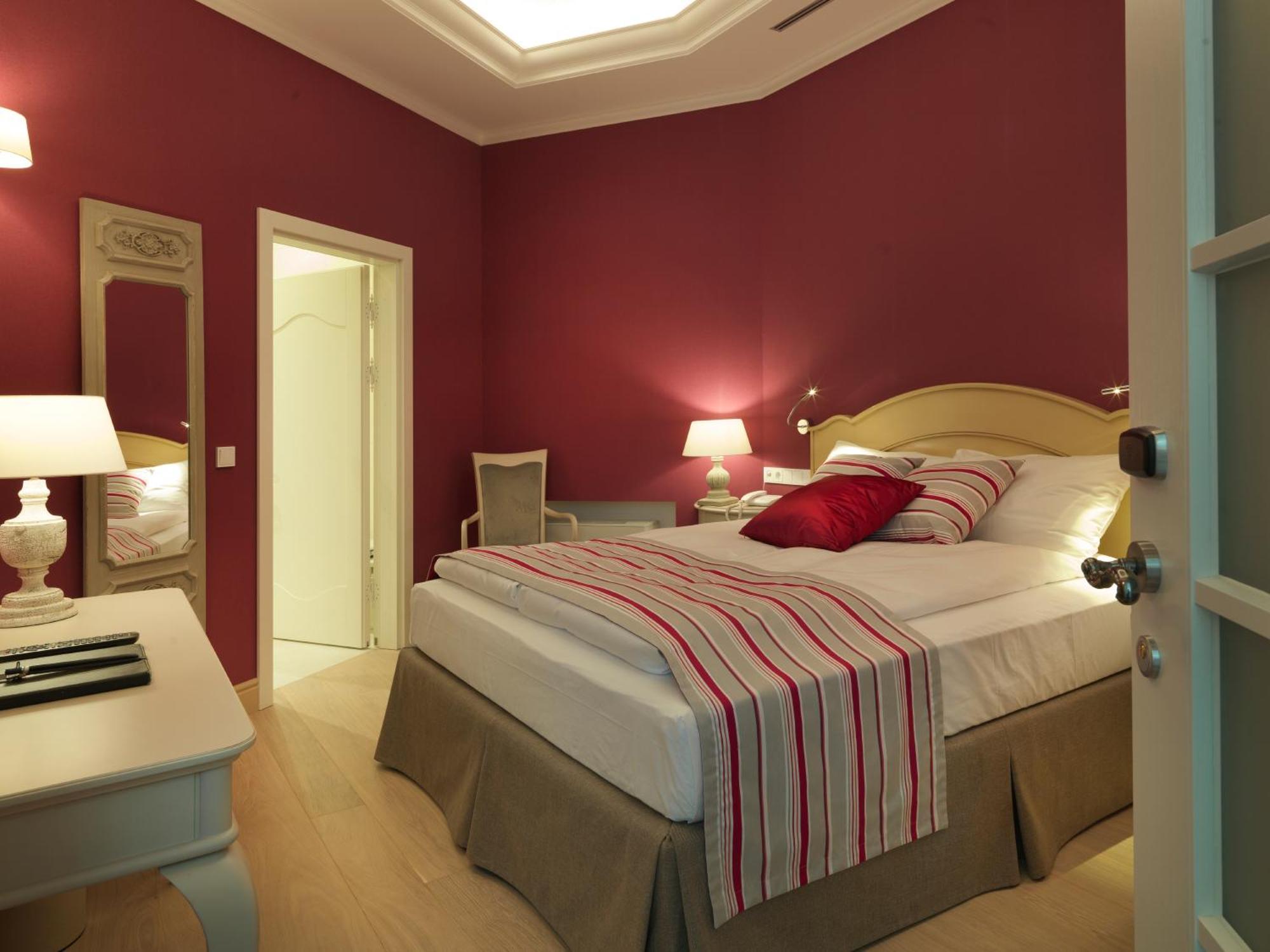 Small Double Room