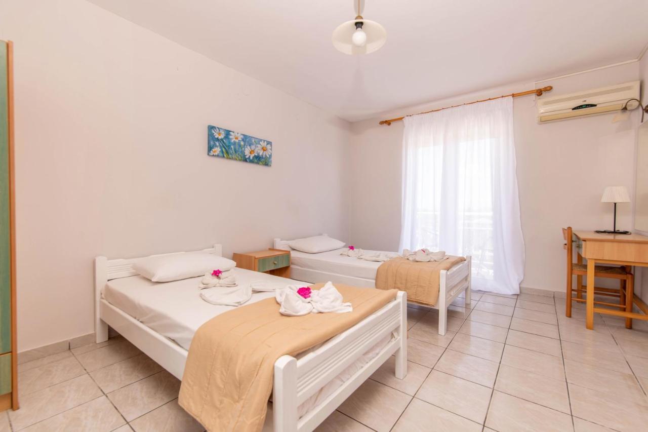 Double Room with Pool View,1270747741:JPEG