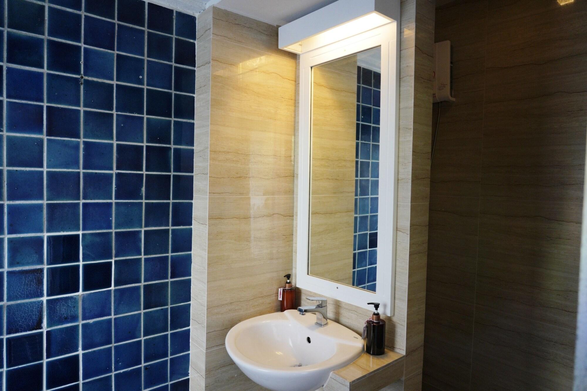 Deluxe Double Room with Balcony,1706842387:JPEG