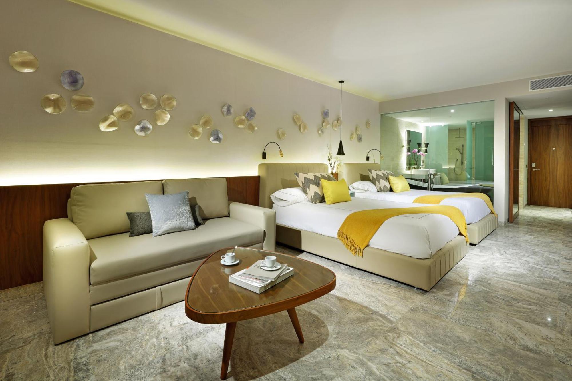 Family Selection Junior Suite Beachside Panoramic Ocean View