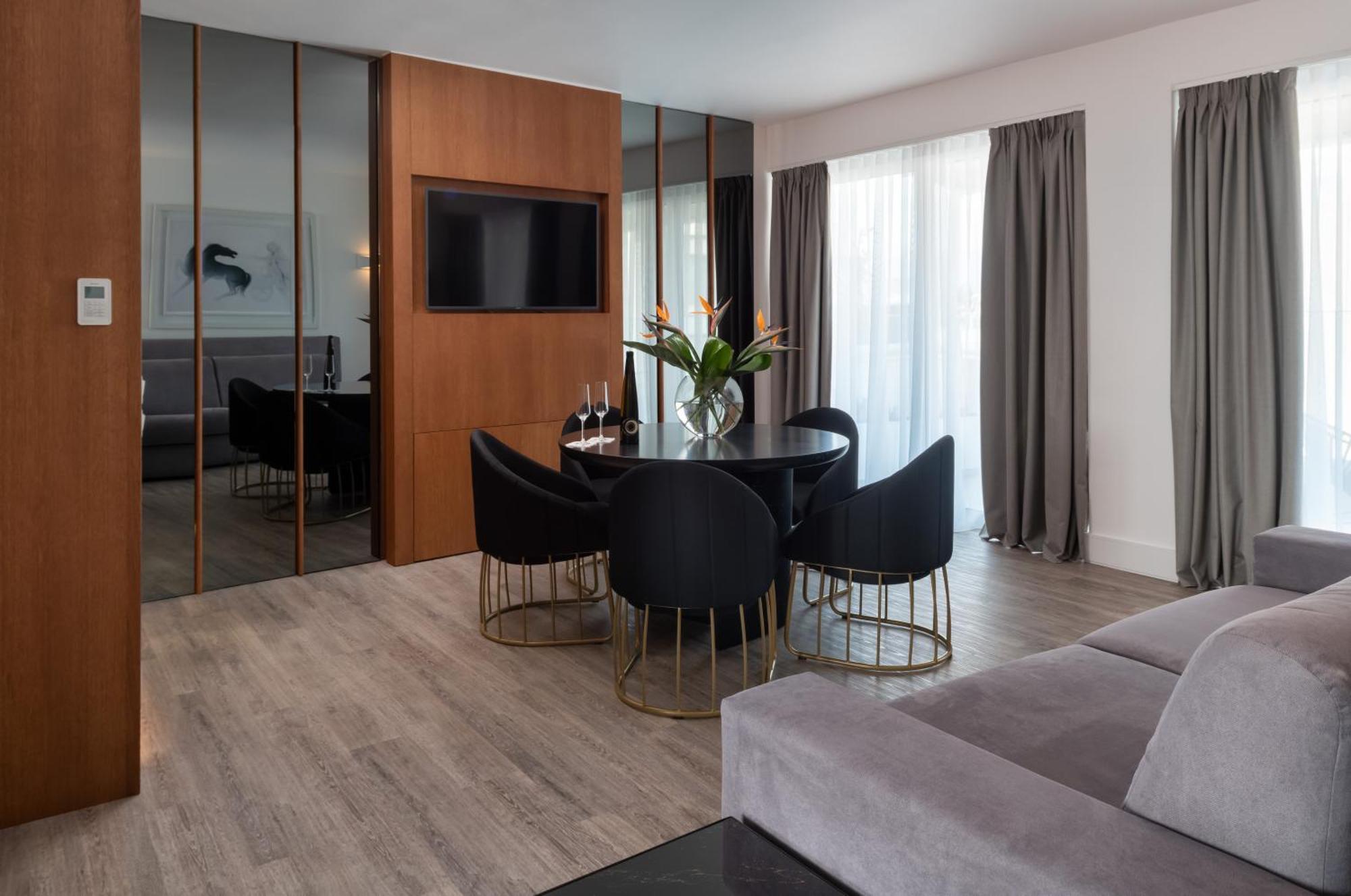 Deluxe Suite Acropolis View