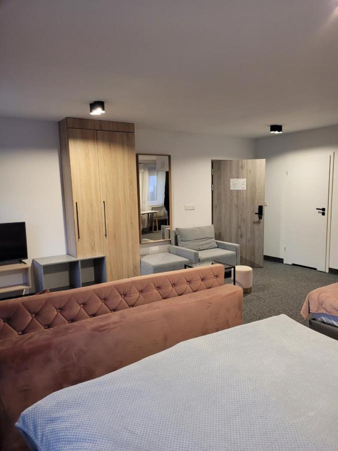 Standard Apartment,1230439441:JPEG