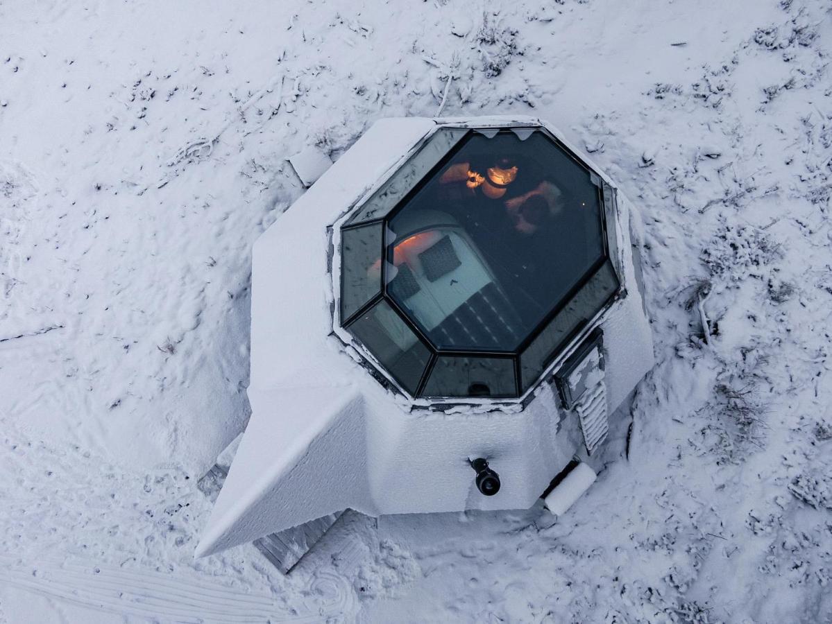 Komsio Glass Igloo Suite