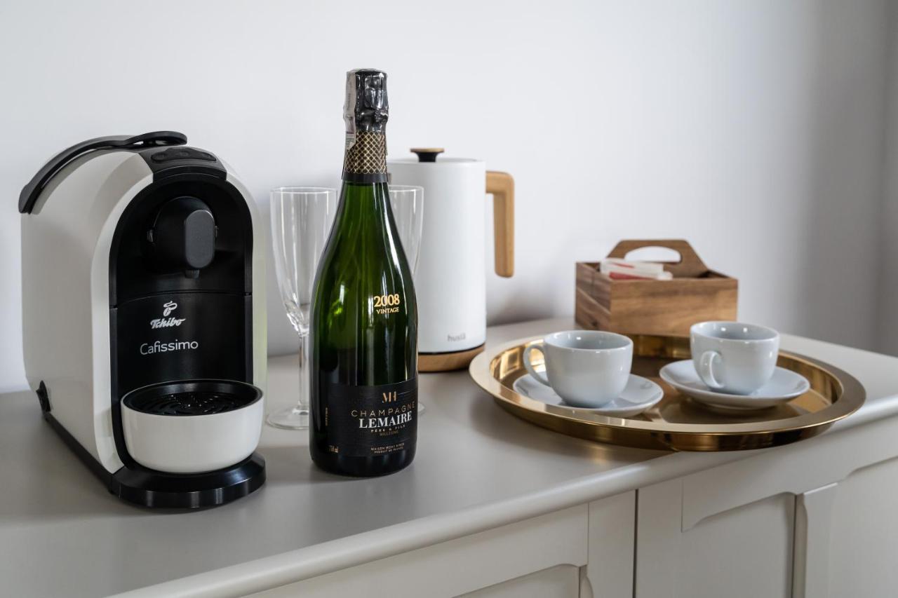 Studio,1233353024:JPEG