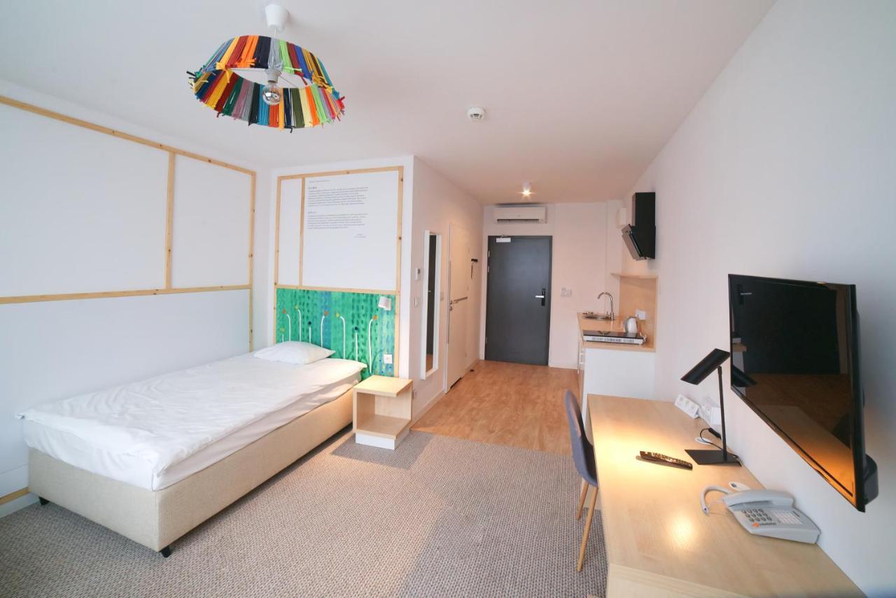 Single Room,1567140101:JPEG