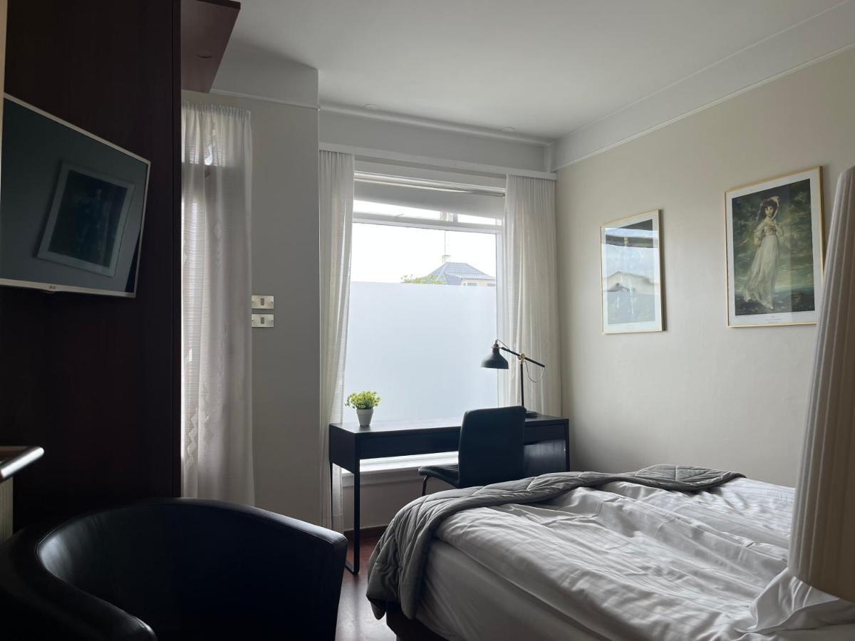 Double Room Private Bathroom