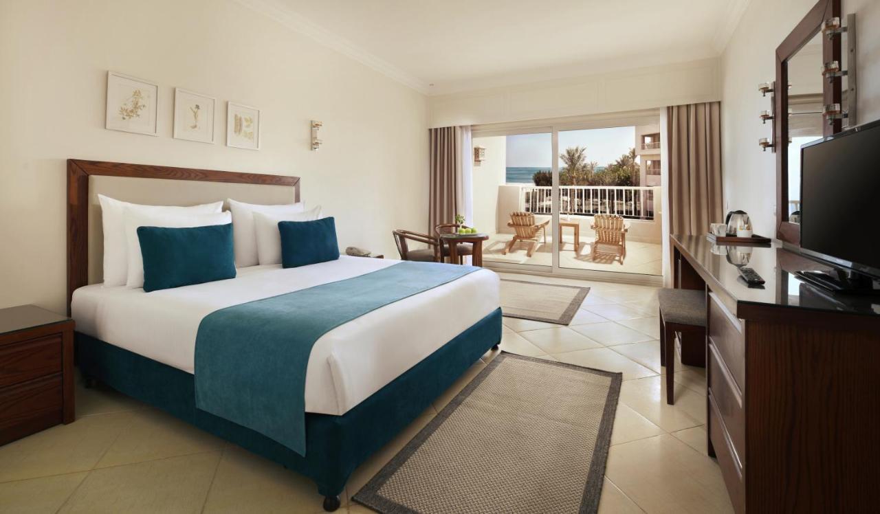 Deluxe Family King Partial Sea View