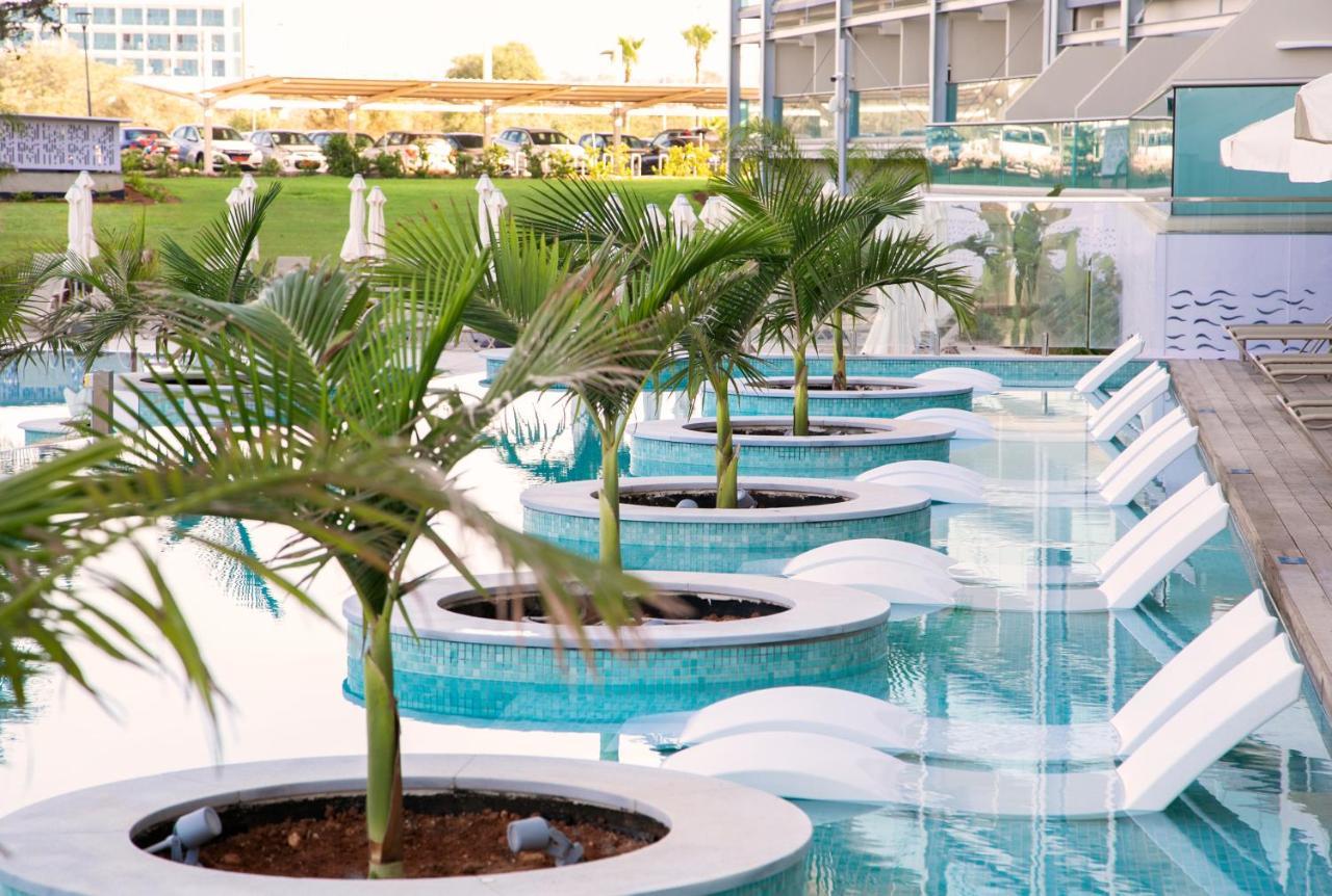 Double or Twin Room Pool Access