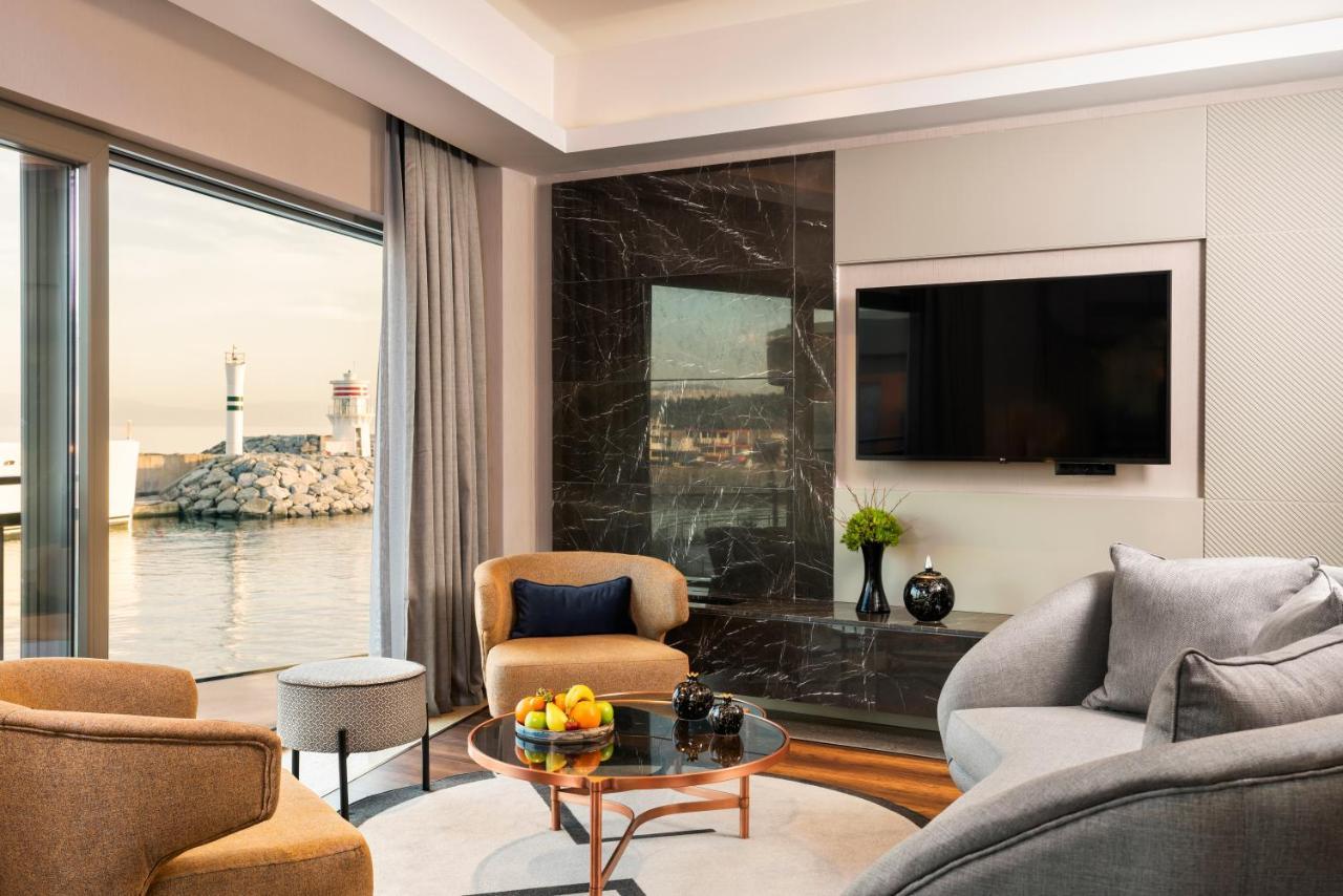 Apartament typu Suite z łóżkiem typu king-size i widokiem na morze – dla niepalących