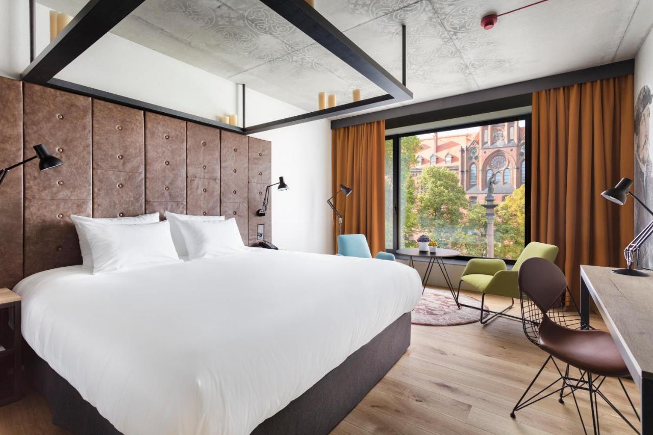 Deluxe King Room,1714106624:JPEG