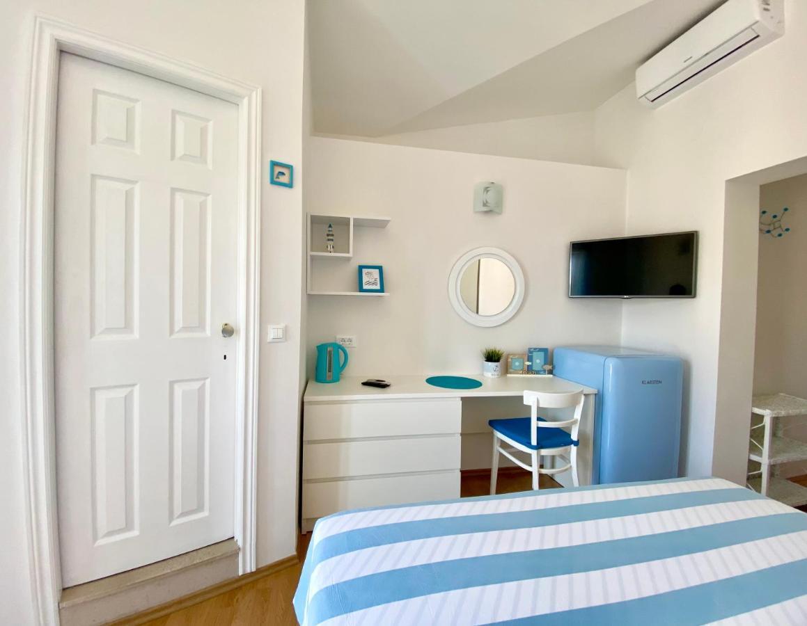 Studio Apartment Sea View